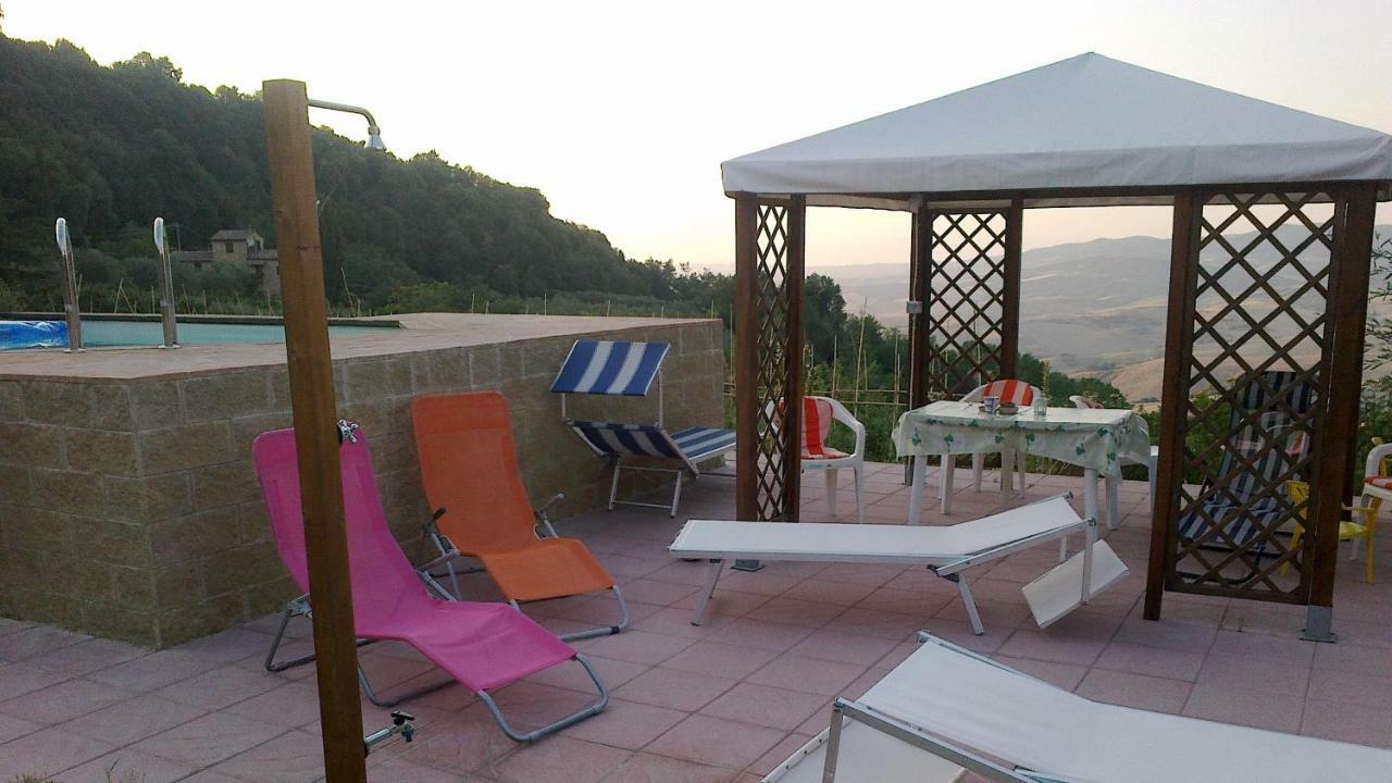 Casa Vacanze Santa Cristina Volterra Exterior foto