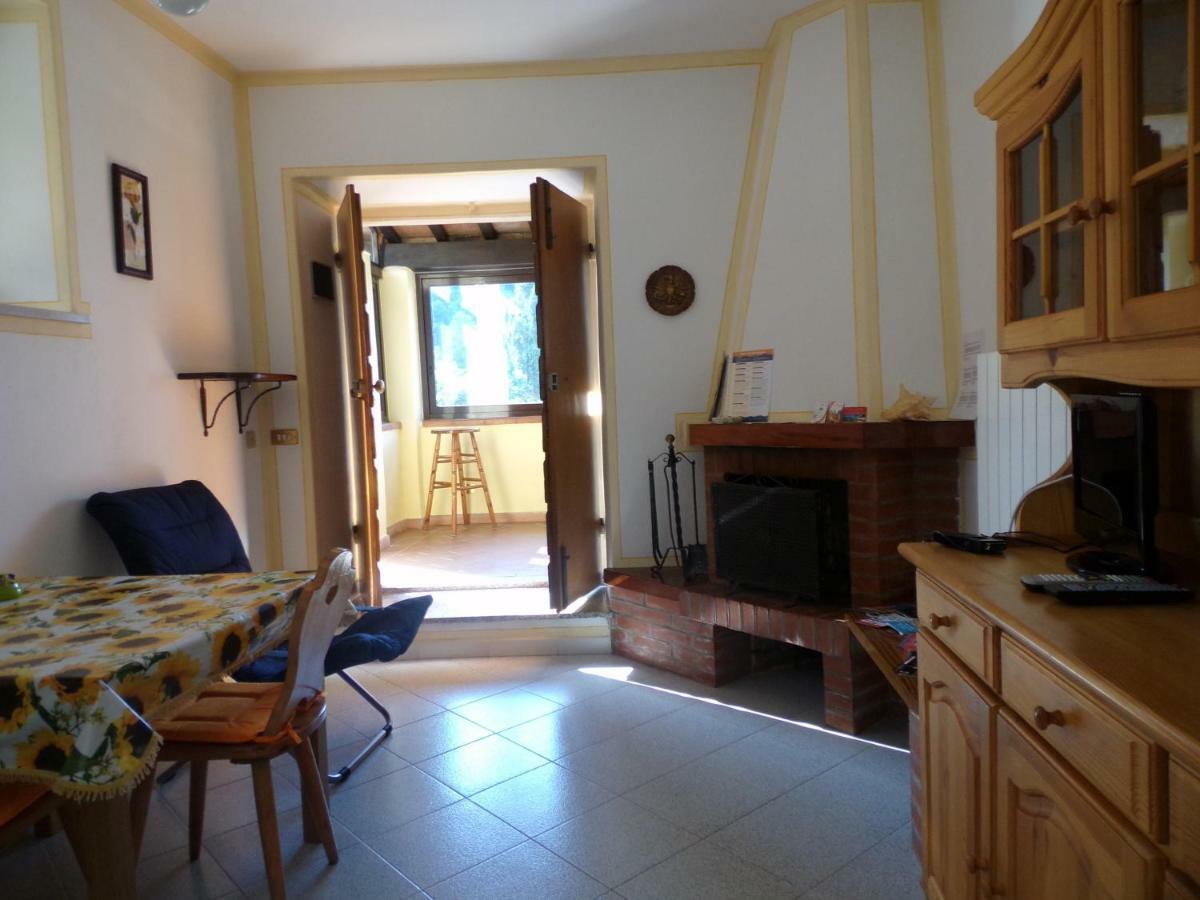 Casa Vacanze Santa Cristina Volterra Exterior foto